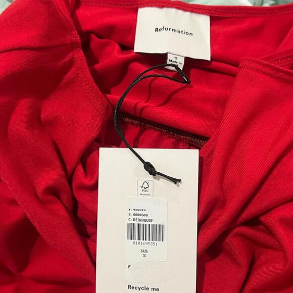 NWT Reformation Rou Knit Midi Dress Cherry Red TikTok Viral Size Small - Picture 2 of 7